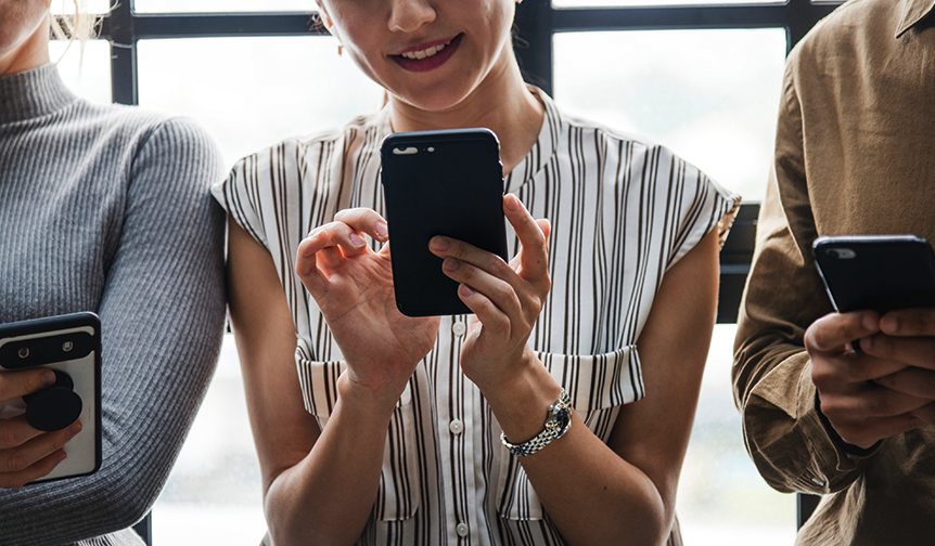 customer using hometree on phone